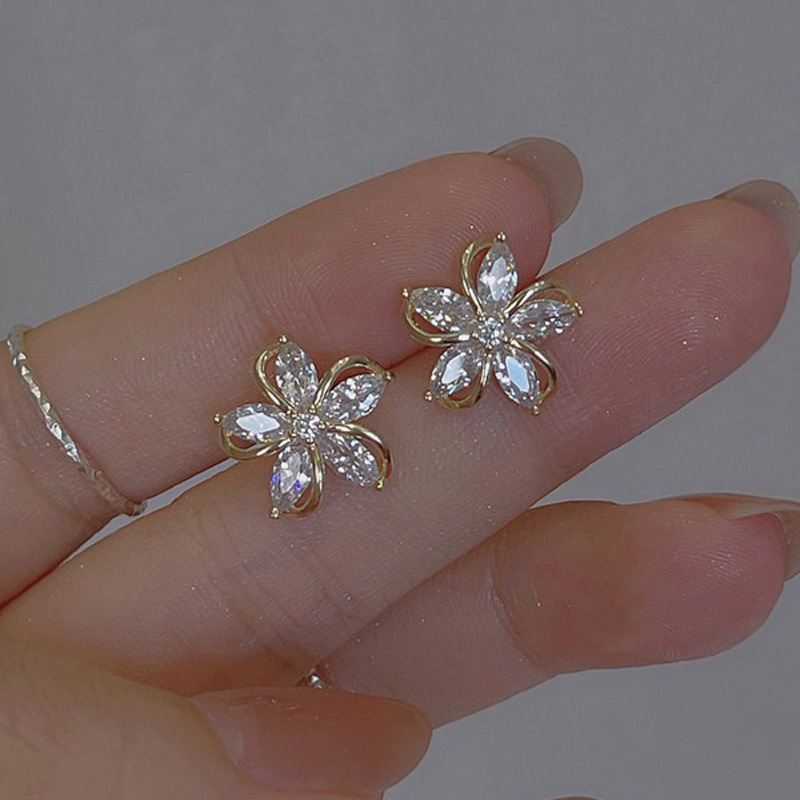 Dainty Flower Stud Earrings fo - Conch Earring Hoop ulasan dan harga