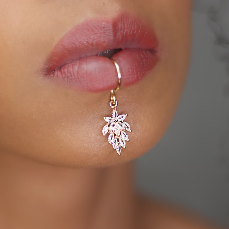 Luxury Gold Color Flower Shape - Body Jewelry Quality ulasan dan harga